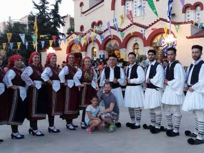 Συμ-περιφερόμενοι Βλάχικα ! 