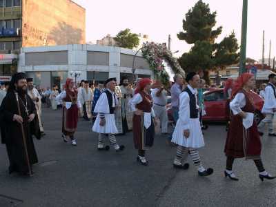 Συμ-περιφερόμενοι Βλάχικα ! 
