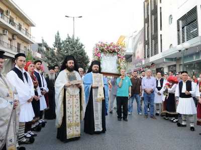Συμ-περιφερόμενοι Βλάχικα ! 