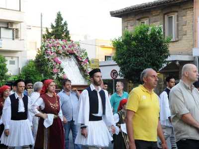 Συμ-περιφερόμενοι Βλάχικα ! 