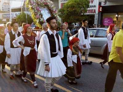 Συμ-περιφερόμενοι Βλάχικα ! 