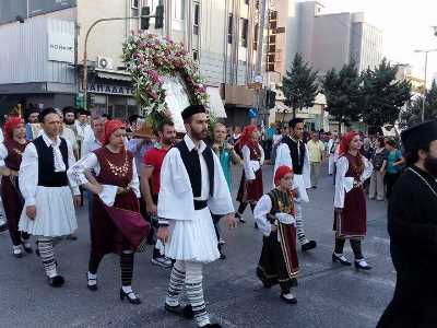 Συμ-περιφερόμενοι Βλάχικα ! 