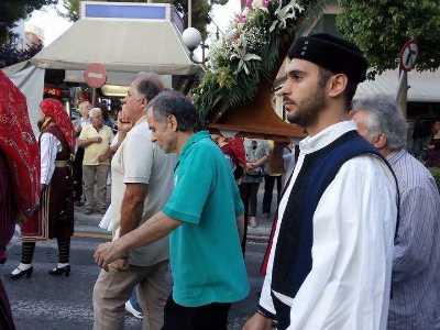 Συμ-περιφερόμενοι Βλάχικα ! 