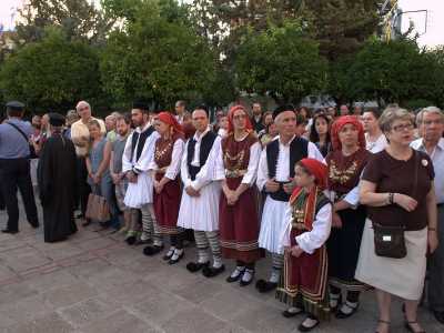 Συμ-περιφερόμενοι Βλάχικα ! 