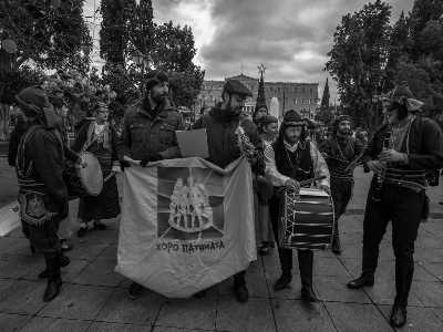 Αρχικάλαντα απ' το Σύνταγμα στο Μοναστηράκι !
