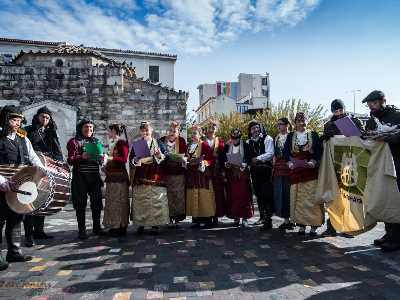 Αρχικάλαντα απ' το Σύνταγμα στο Μοναστηράκι !