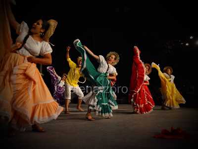 Τα Χοροπατήματα στους earthdancers !