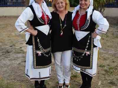 Μπάνιο, Παράσταση και Γλέντι !