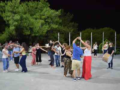 Πρόβα διαφορετική ....