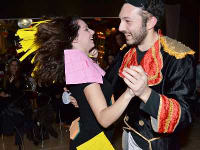 Latin - maske - party  
